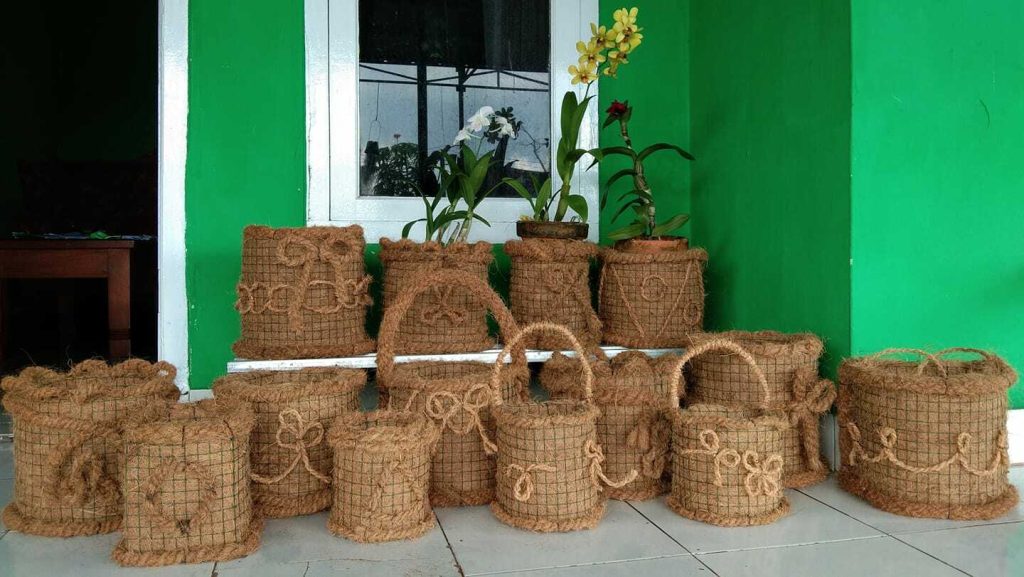 Produk dari sabut kelapa