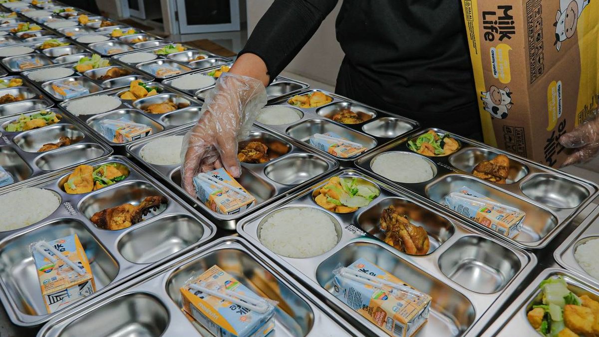 Monitoring distribusi makanan bergizi