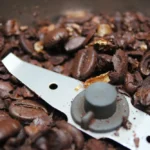 Cara Menggiling Kopi untuk Espresso Hasil Seduhan Lebih Nikmat