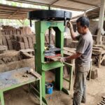 Cara Membuat Cetakan Genteng Rapi agar Hasilnya Seragam